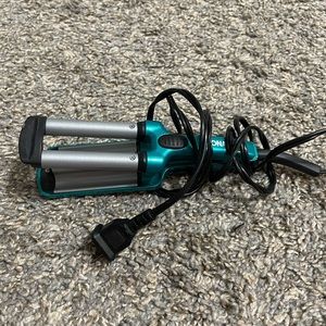 Mini Hair crimper/waver from Conair